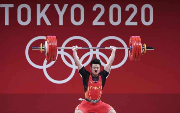五通镇举重奥运冠军_奥运举重冠军男子2021_奥运举重冠军落魄