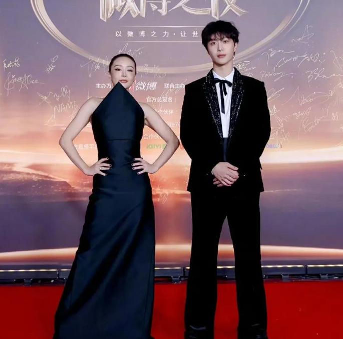 吊顶金边线条用什么材料好_明星曾舜晞健身_三国志战略版军团攻城