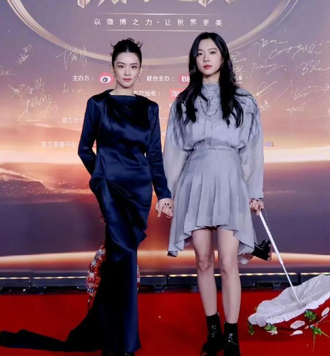 三国志战略版军团攻城_吊顶金边线条用什么材料好_明星曾舜晞健身