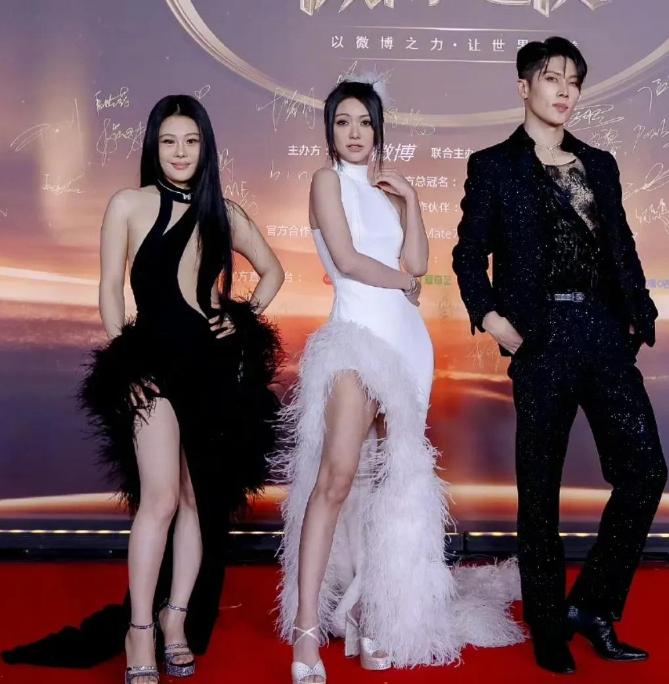 明星曾舜晞健身_吊顶金边线条用什么材料好_三国志战略版军团攻城
