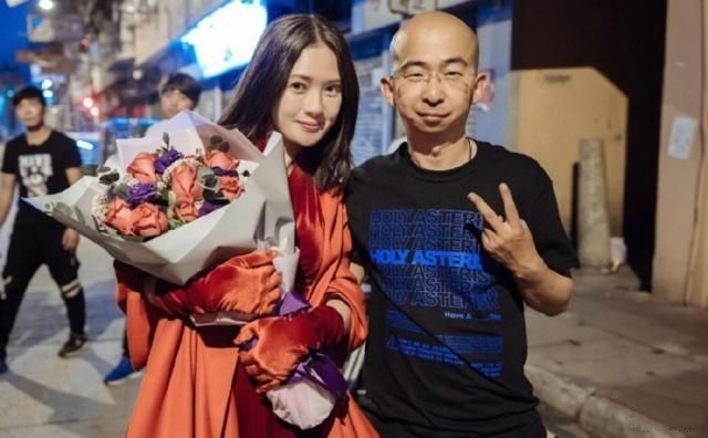 吊顶金边线条用什么材料好_明星曾舜晞健身_鞋子小屋儿童画