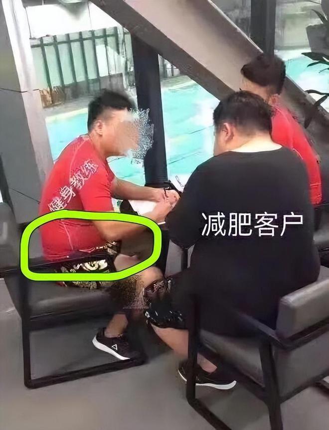 hiit减脂健身视频_减脂运动健身房教练_健身食谱减脂