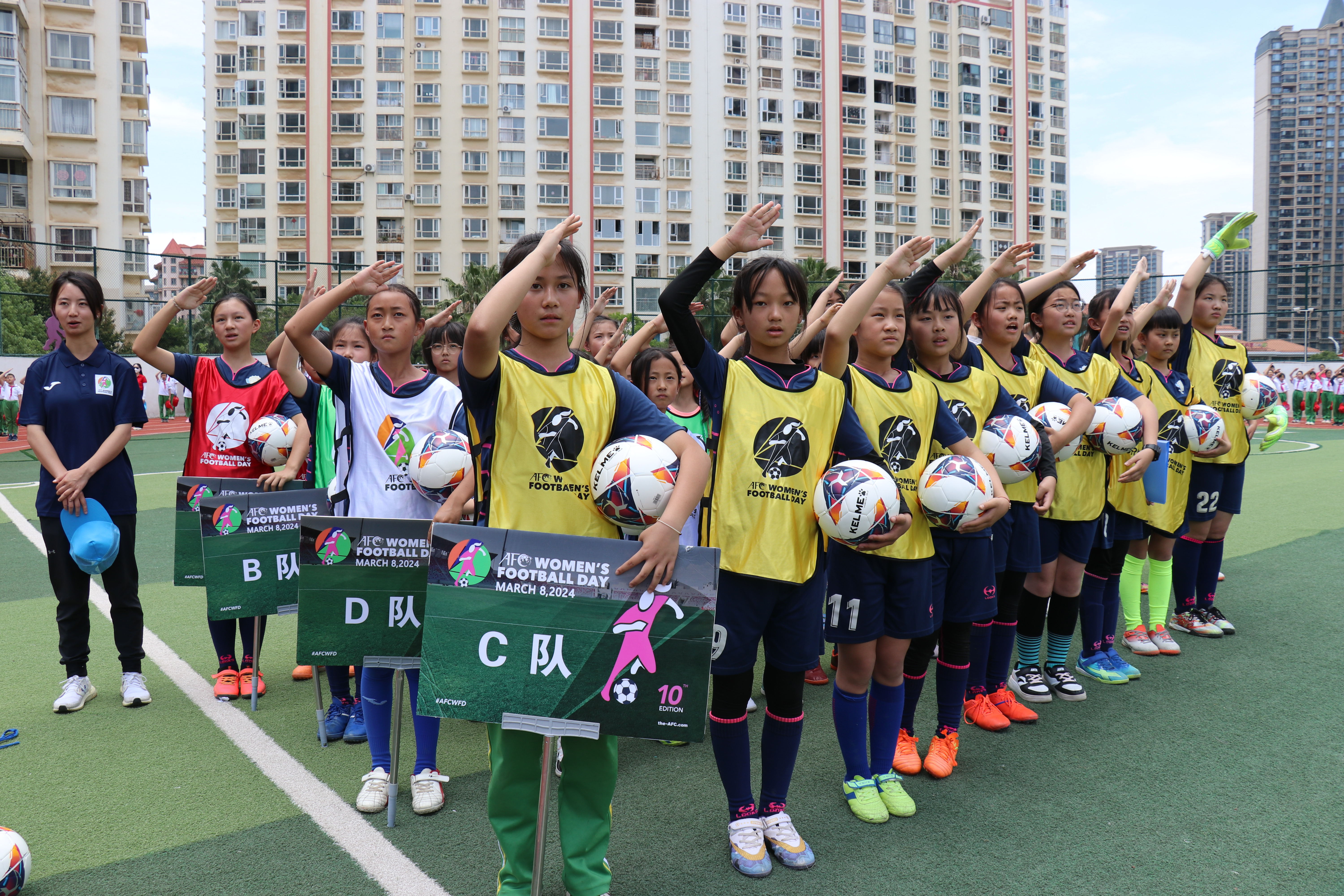 青年足球联赛女子冠军是谁_2019青少年女子足球比赛_国家青年女子足球队