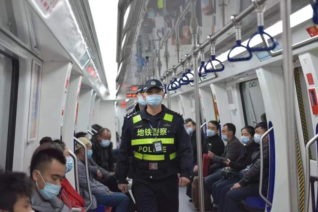 警察健身房效果图片大全_警察健身_警察健身房标语大全
