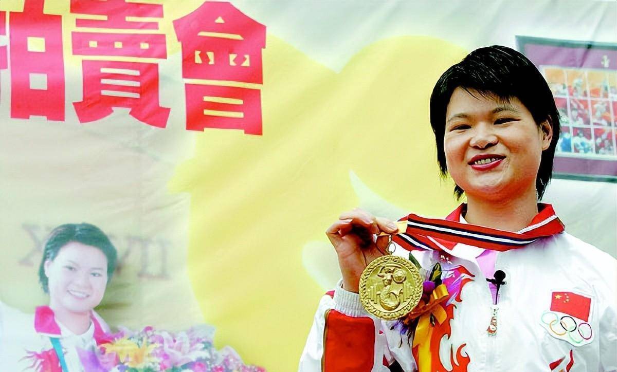 举重冠军世界名单公布_举重54公斤世界冠军_举重冠军世界排名榜