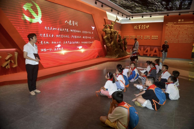 初心篮球技巧营_篮球训练营教学视频_篮球训练营怎么做