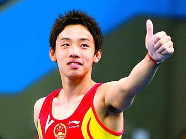 足球女排的历史教练是哪位_女排教练历届是谁_女排主教练历任