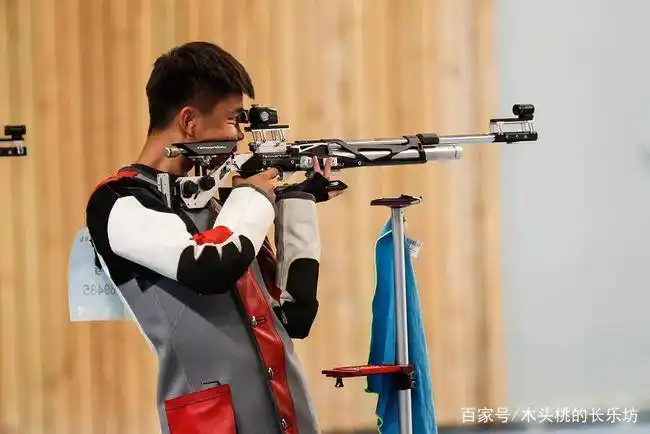 中国游泳跳水运动员_射击跳水游泳冠军中国选手_中国跳水游泳射击冠军