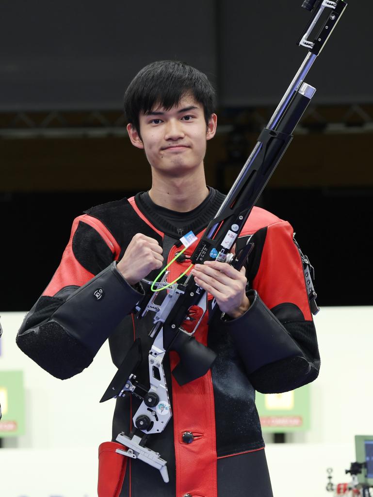 射击跳水游泳冠军中国是谁_射击跳水游泳冠军中国有几个_中国跳水游泳射击冠军