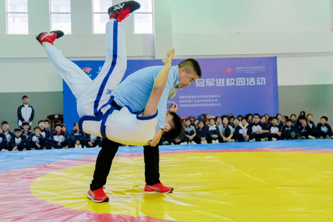 河南省击剑比赛_河南青少年击剑技巧赛冠军_2019年河南省击剑比赛